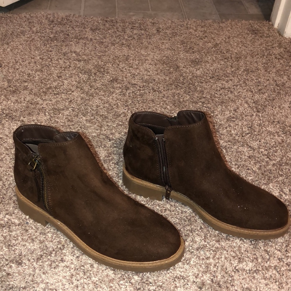ESPRIT Sz 7.5M dark brown ANKLE BOOTS 🥾 REALLY CUTE BNEW from MACY’S !